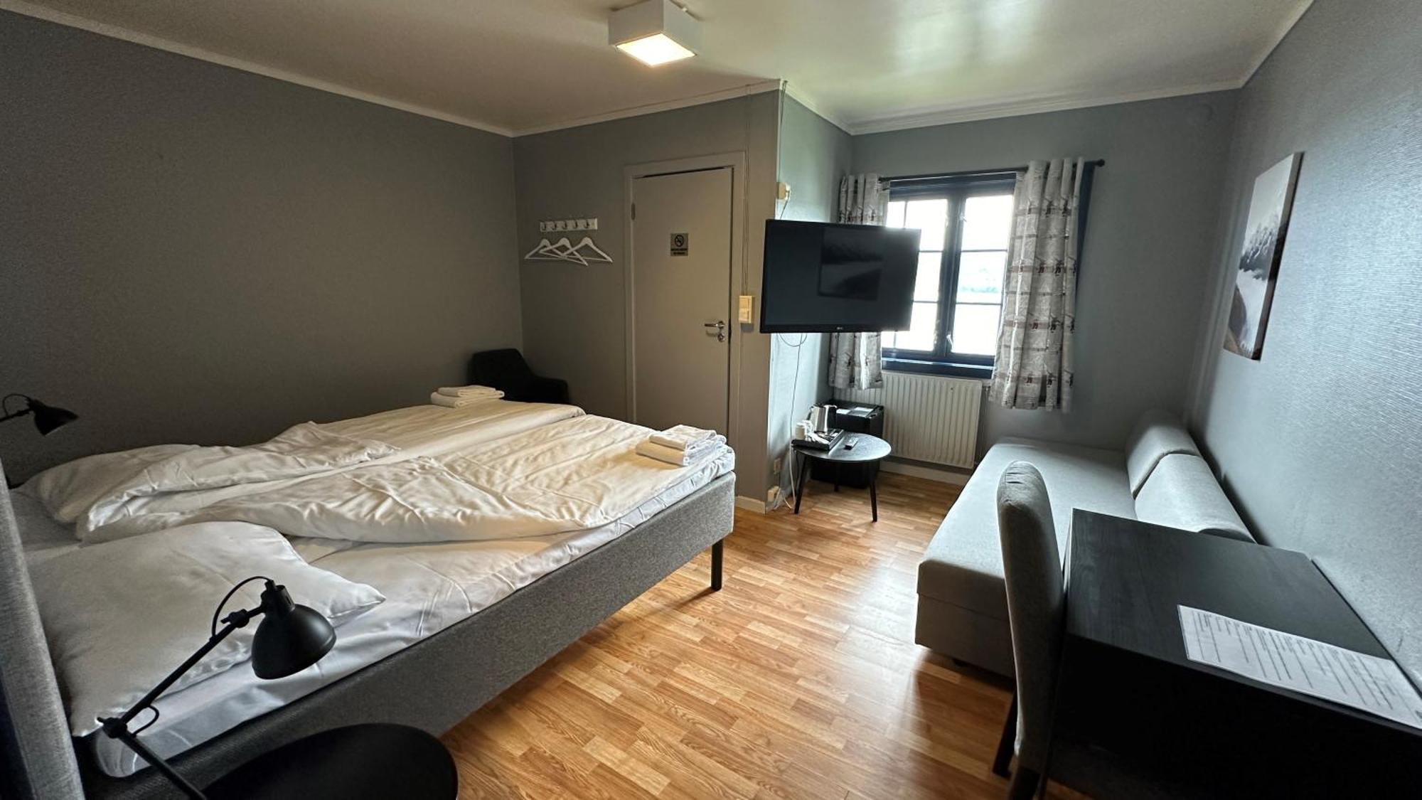 Kroderen Kro & Motel As Hamremoen Екстериор снимка
